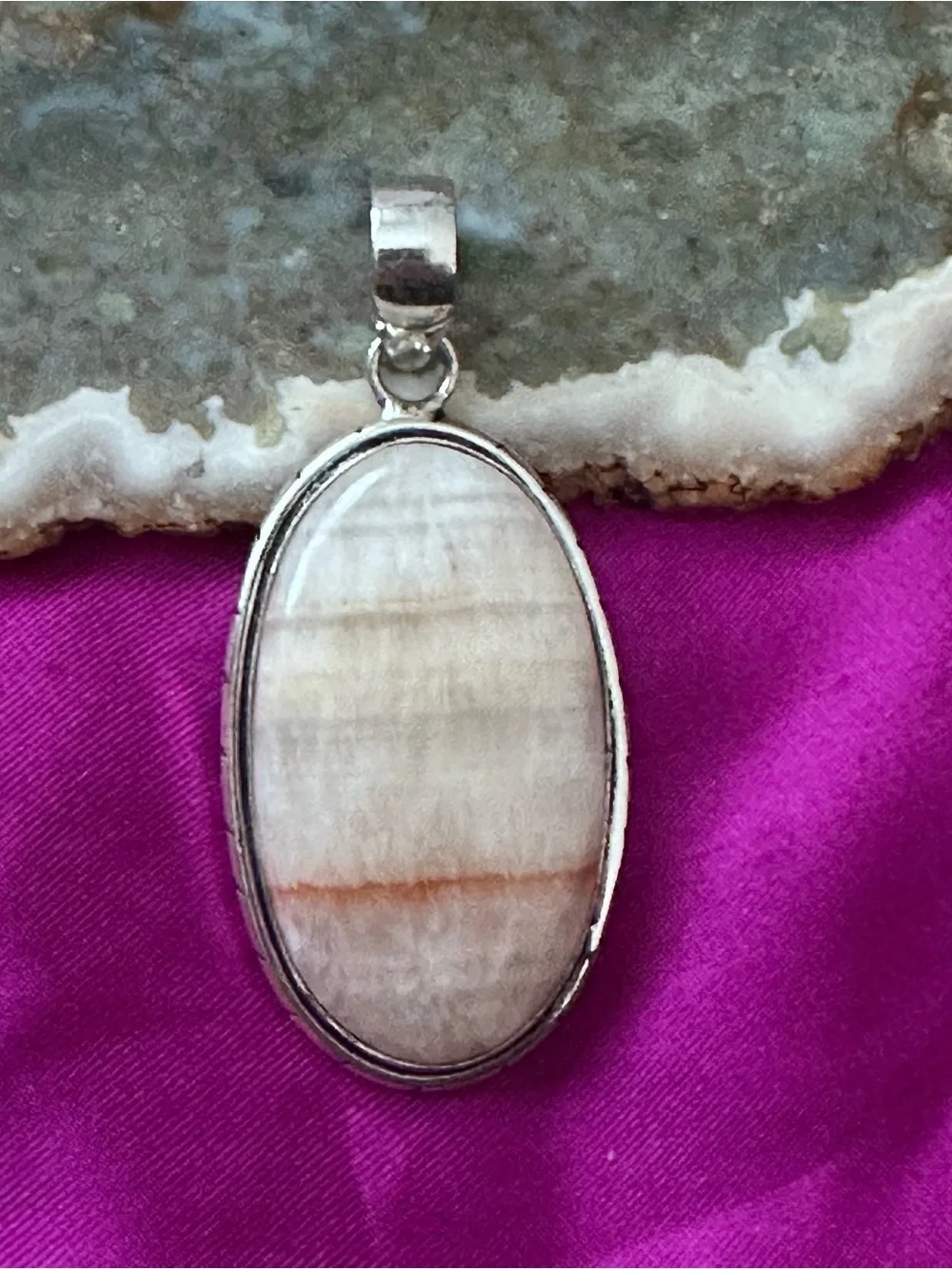 Artisan CALCITE Oval Cream and White Stone Pendant Necklace